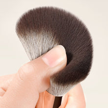 Load image into Gallery viewer, ArtMuse 14-Piece Curated Beauty Brush Kit