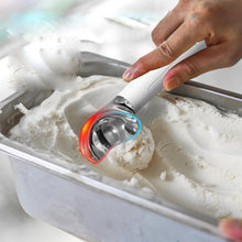 Load image into Gallery viewer, Scoop EZ Heated Ice Cream Scoop Thermostatic And Rechargeable