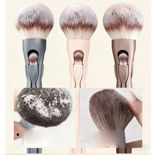 Load image into Gallery viewer, Blend and Snap 4-in-1 Magnetic Brushes for On-the-Go Glam