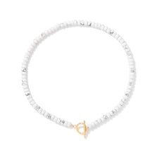 Load image into Gallery viewer, Ariana Quartz and Gold toned Toggle Necklace